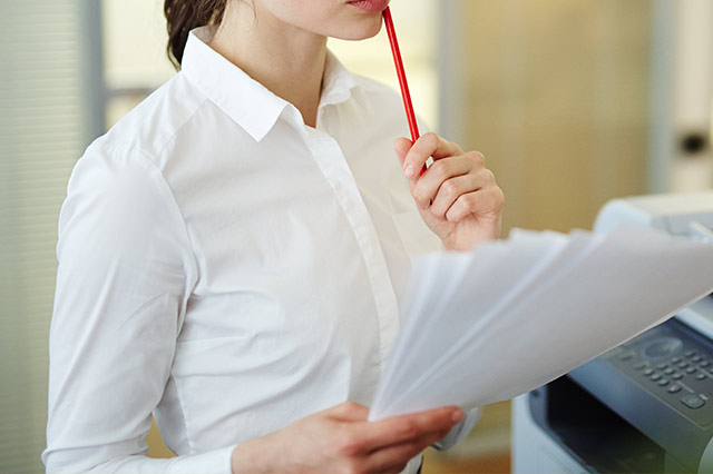 地表最強請假招數！銀行女行員為請婚假反覆結離婚四次