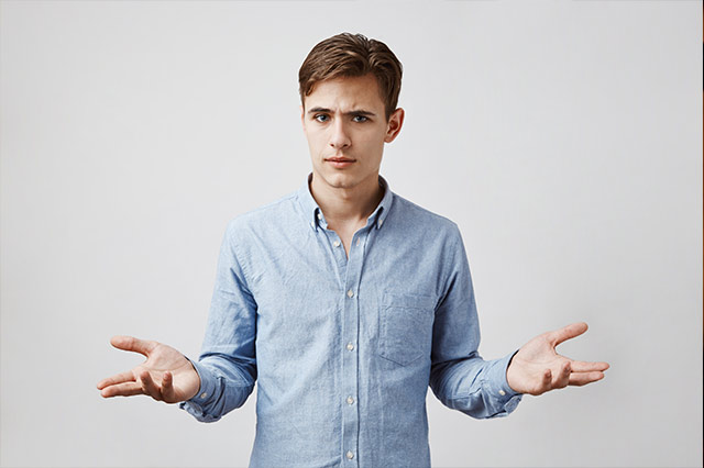 懷疑妻子外遇，情緒失控在兩子面前狂砍70刀！