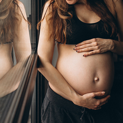 妻子懷孕，公務員不耐寂寞在外偷情