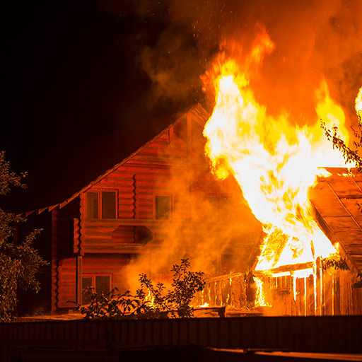 危險情人:雇徵信社縱火毆前男友,女判四年半