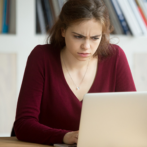 受雇調查小三 意外發現包養協議書