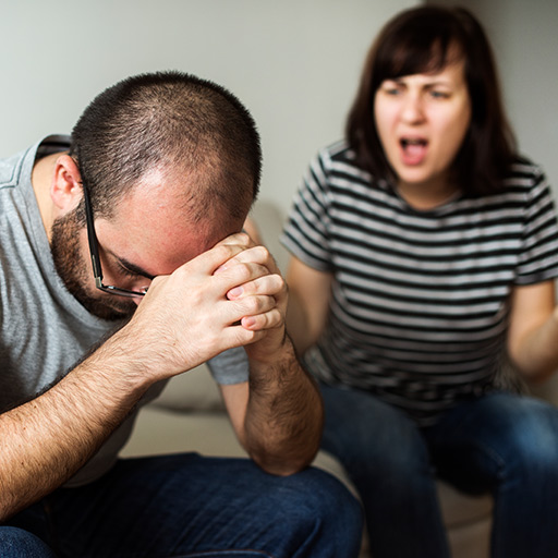 婦破門捉猴挨告，悔恨「早知就離婚」