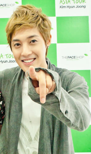 金賢重毆打女友