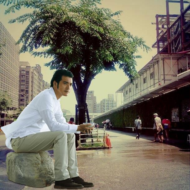 「金城武樹產生器」合成出的照片