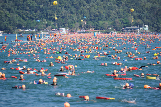 日月潭萬人泳渡