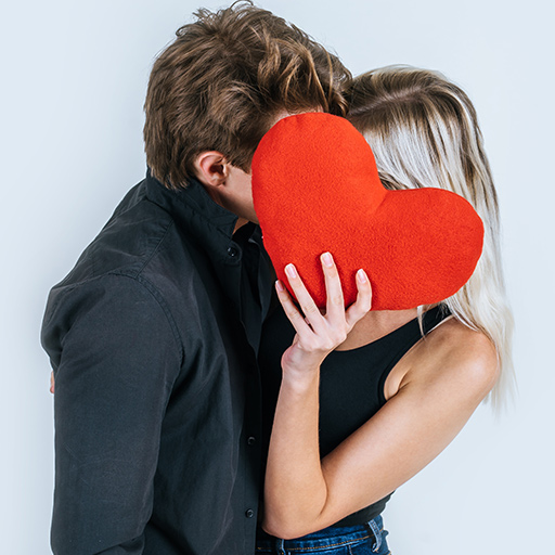 書記官吻人妻 老公告不成